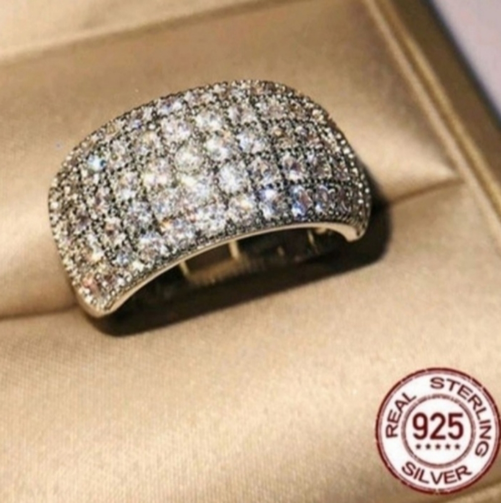 Platinum Round-cut Multi-Row Diamond Band Ring - Picture 1 of 16